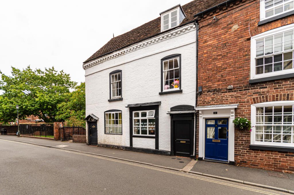 Terraced House
