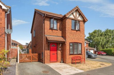 Property on Holly Close, LL18 4GF