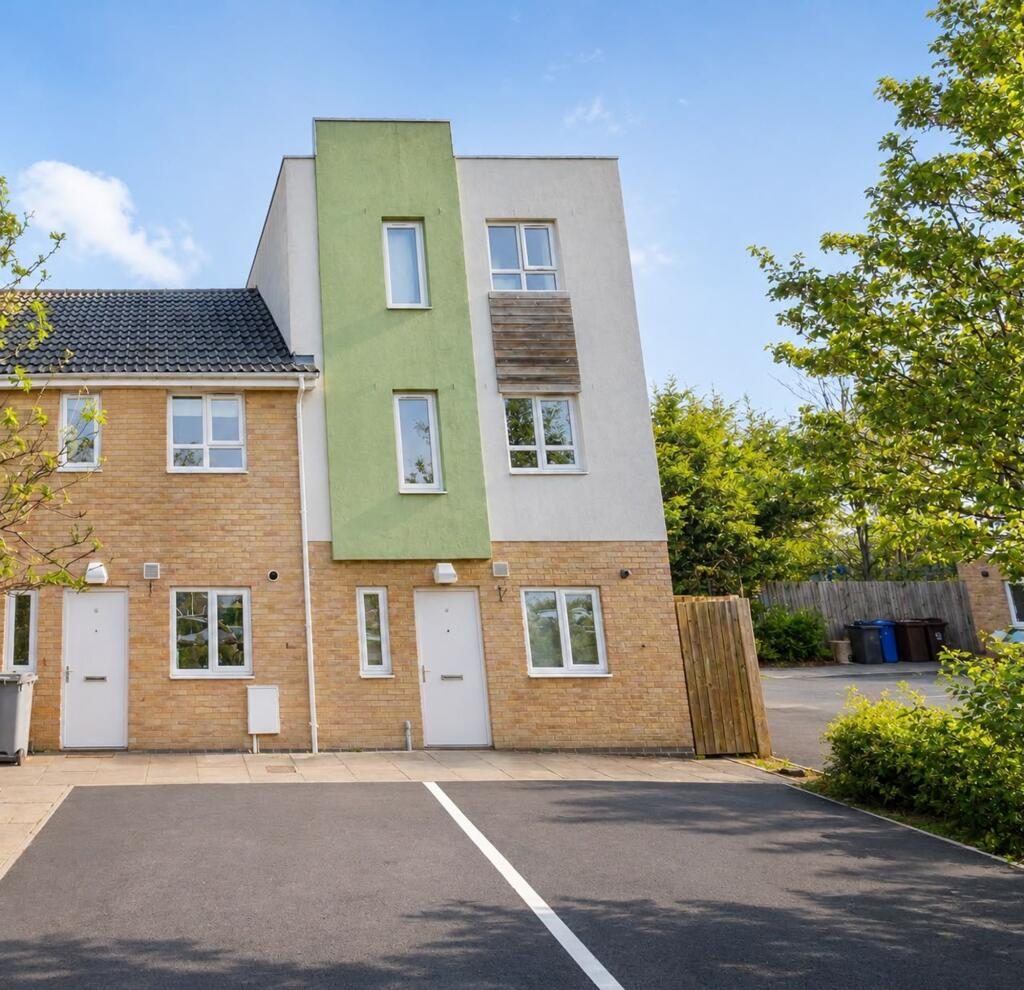 Property main image