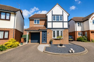 Property on Hayfield, SG2 7JP