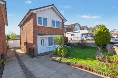 Property on Cliffe Park Chase, LS12 4XQ