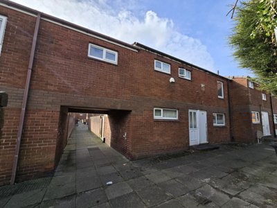 Property on Cherrycroft, WN8 9DH
