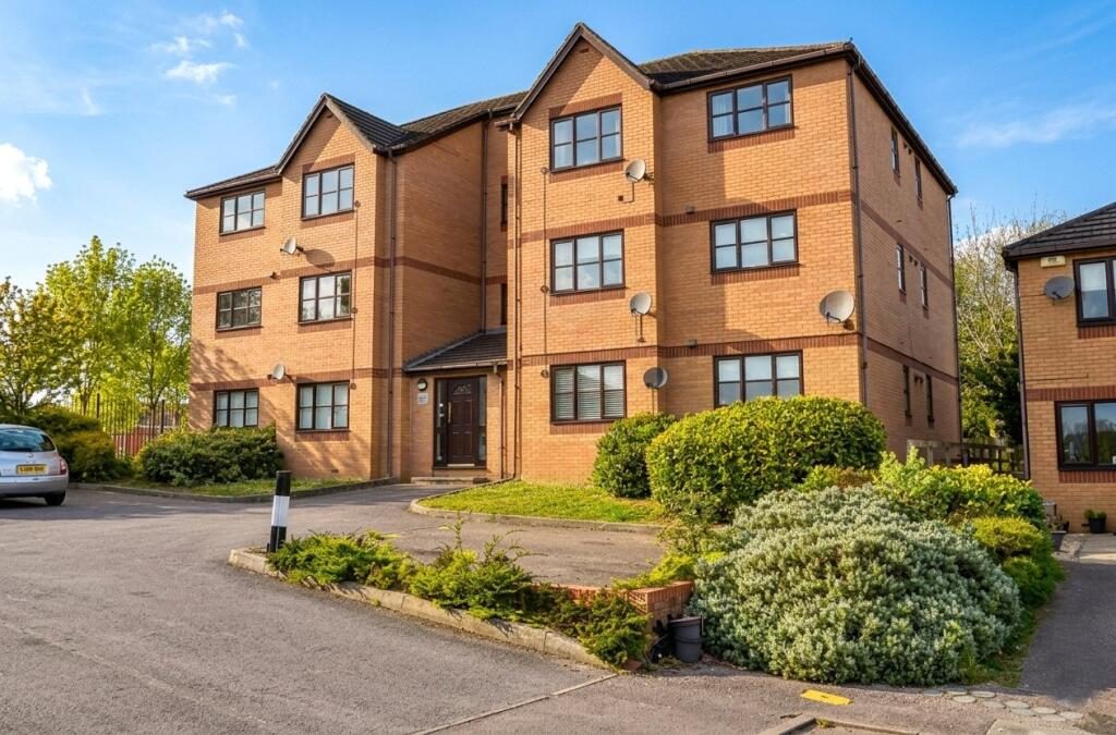 Property main image