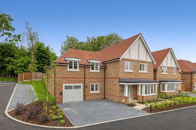 Property on Chipstead Way, SM7 3LH
