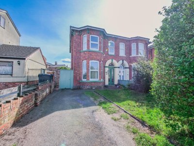Property on Zetland Street, PR9 0RH