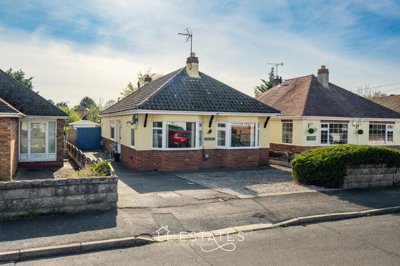 Property on Ffordd Dewi, LL18 2TW