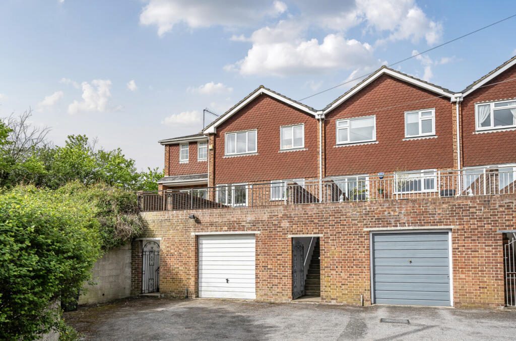Terraced House