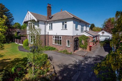 Property on Southworth Road, WA12 0BL