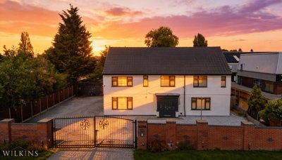 Property on Watling Street, LE10 3ED