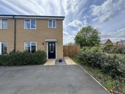 Property on Hollyhock Way, SG18 8YQ