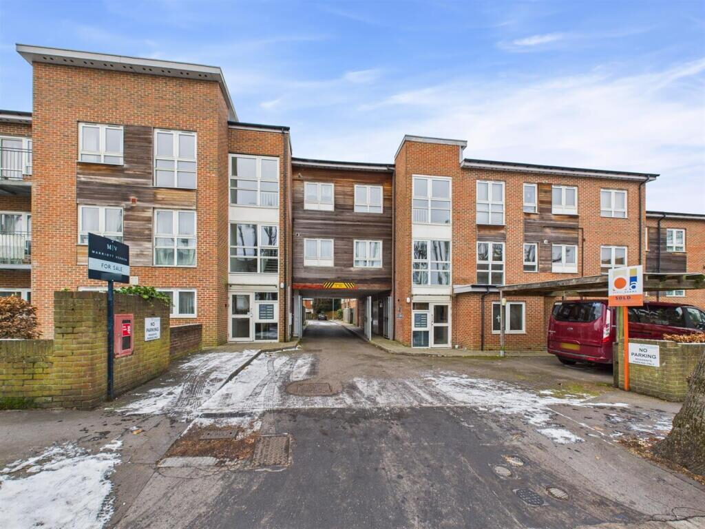 Property main image
