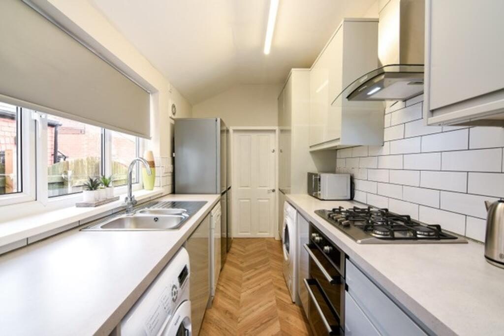 Terraced House