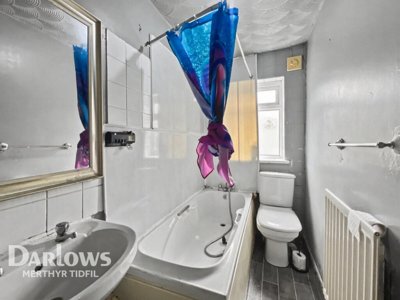 Property on Perthygleision, CF48 4NZ