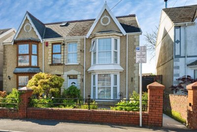 Property on Park Road, SA4 4UP