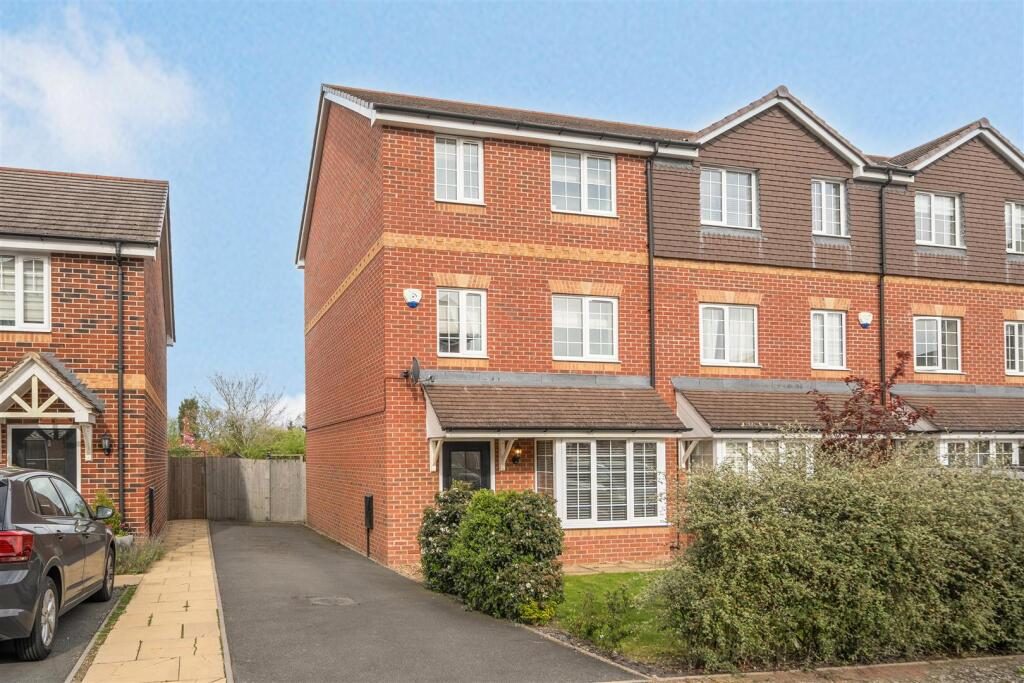 Terraced House
