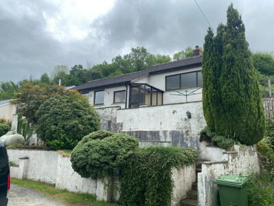 Property on SA37 0EX