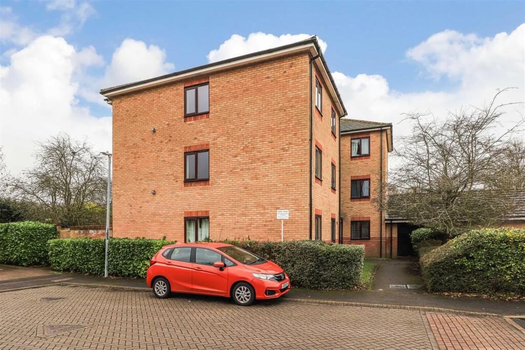Property main image