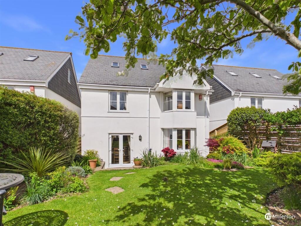 Property main image