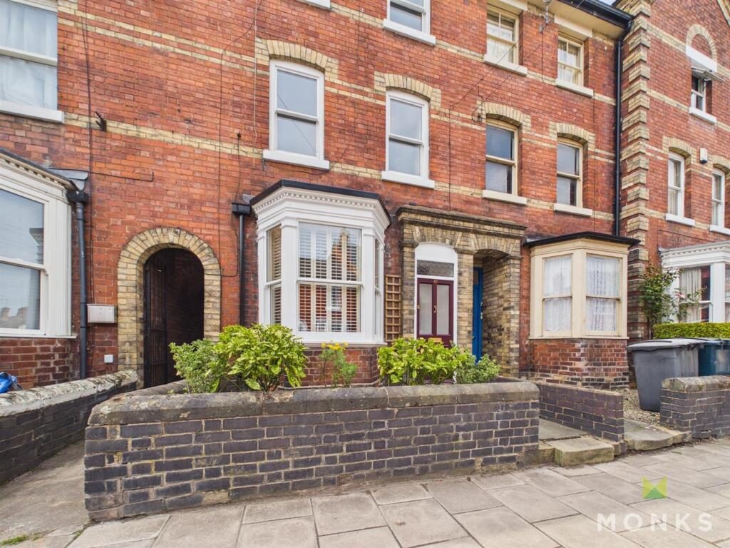 Property main image
