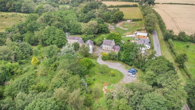 Property on SA37 0JR