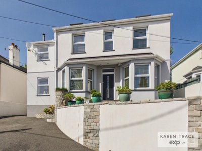 Property on Southpark Road, PL24 2PT