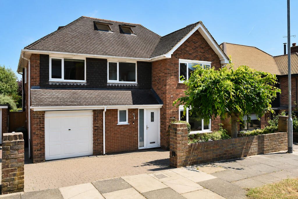 Property main image