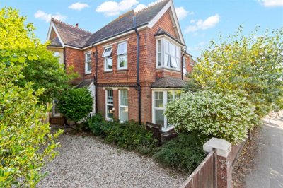Property on London Road, BN27 3BW