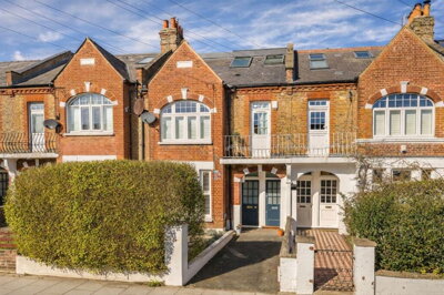 Property on Dornton Road, SW12 9NE