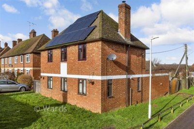 Property on Chulkhurst, TN27 8EF