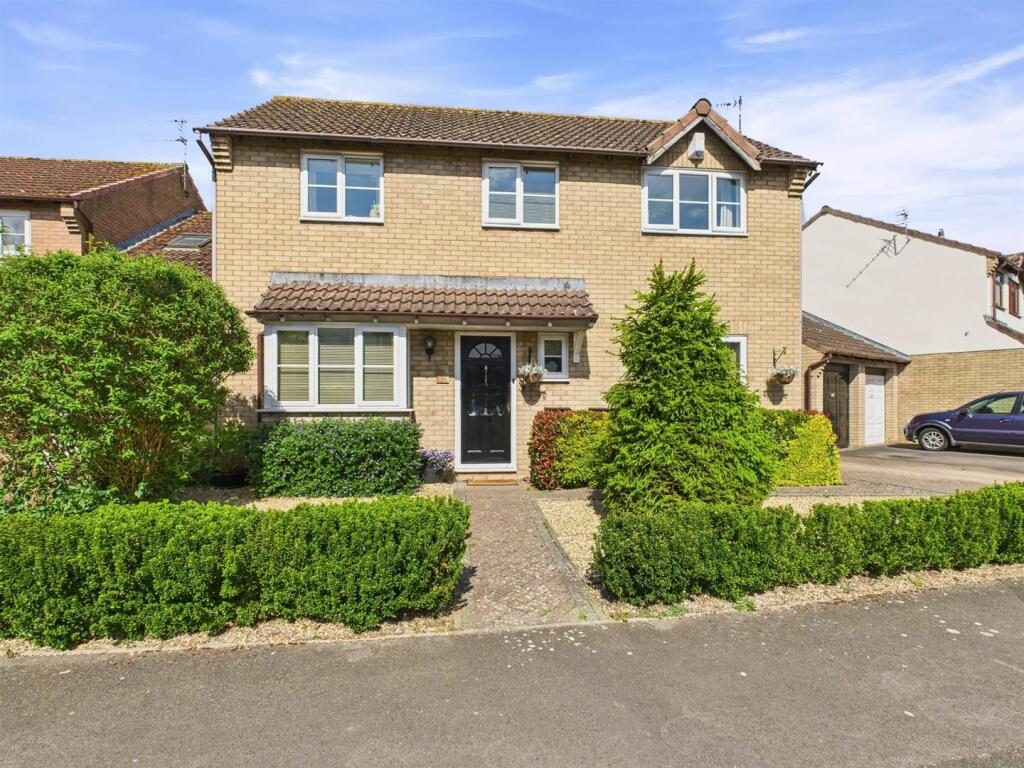 Property main image