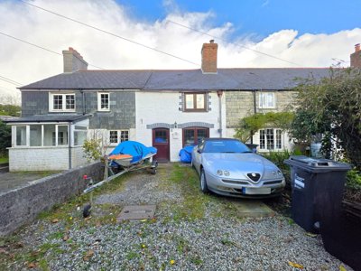 Property on PL14 3SP