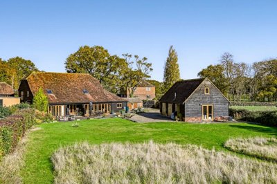 Property on Susans Hill, TN26 3RE