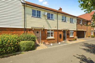 Property on Hastings Crescent, BN27 1EH