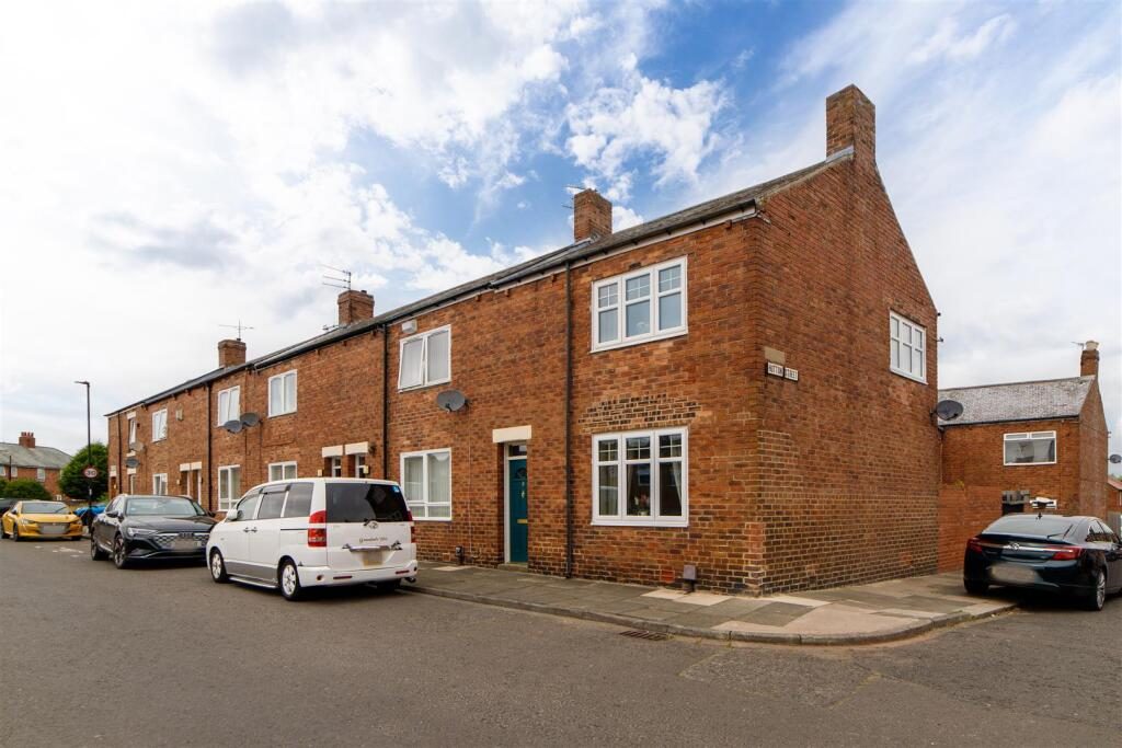 Property main image