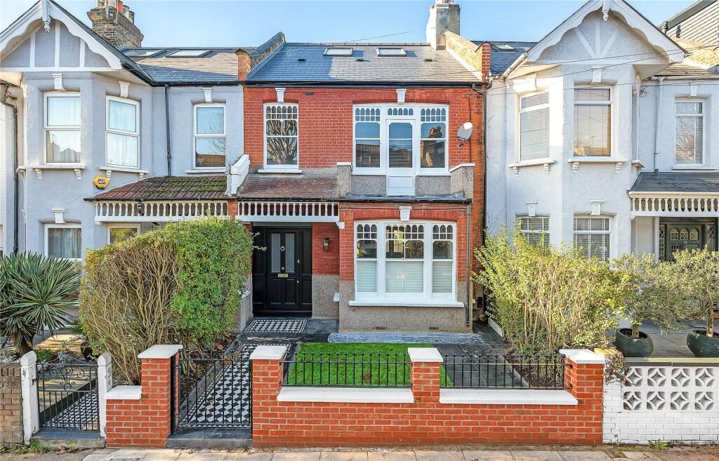Terraced House