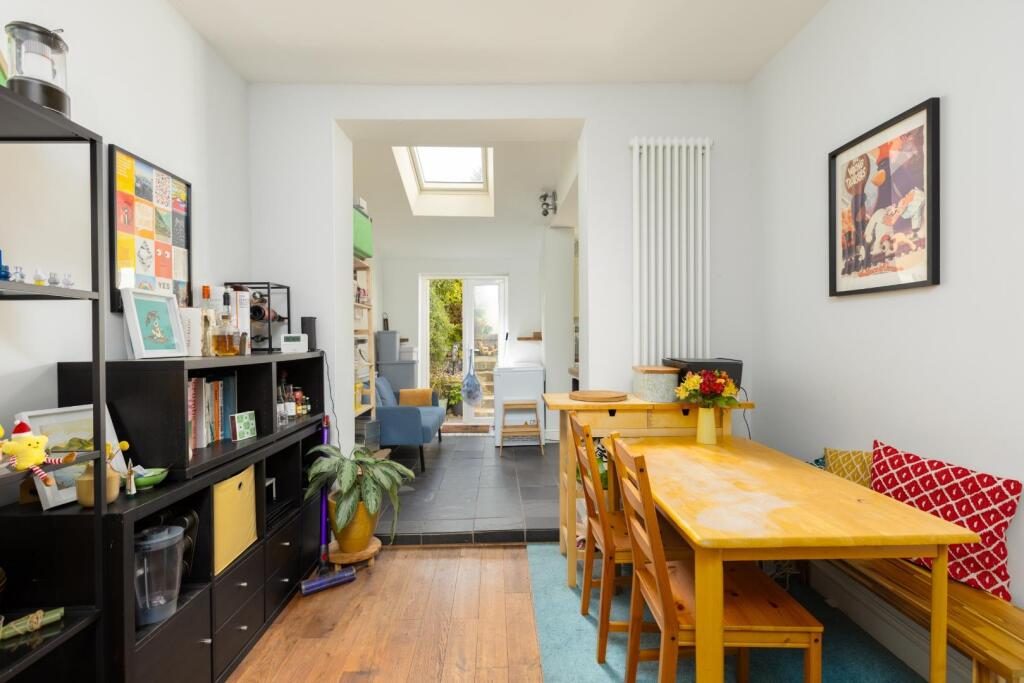 Terraced House