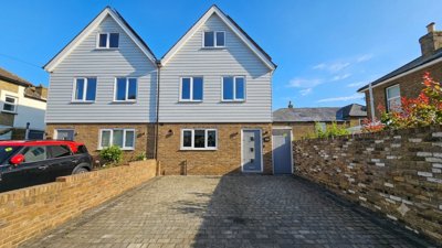 Property on Golf Road, CT14 6QG