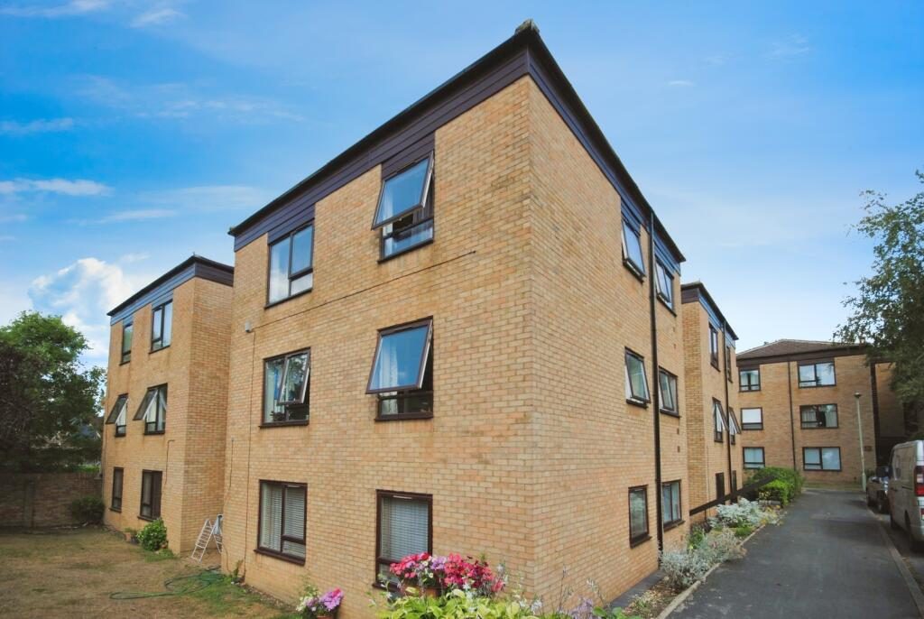 Property main image
