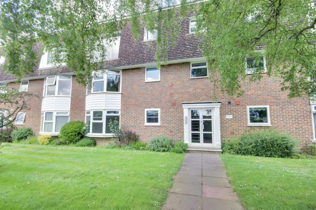 Property main image