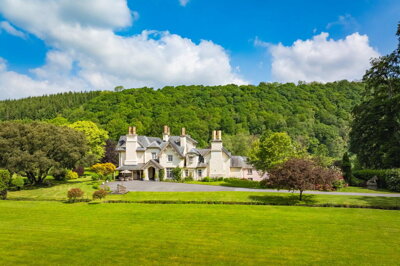 Property on SA37 0LQ