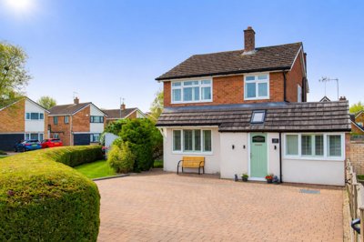 Property on Glyndebourne Gardens, NN18 0PZ