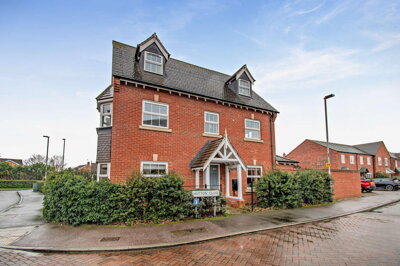 Property on Hutton Close, LE12 8WS