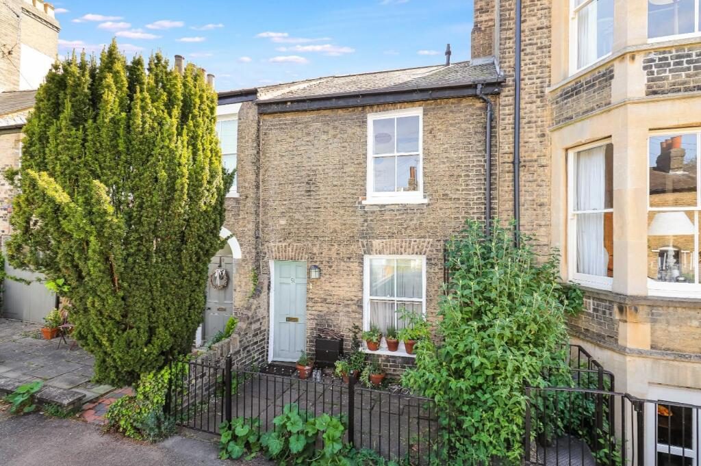 Terraced House