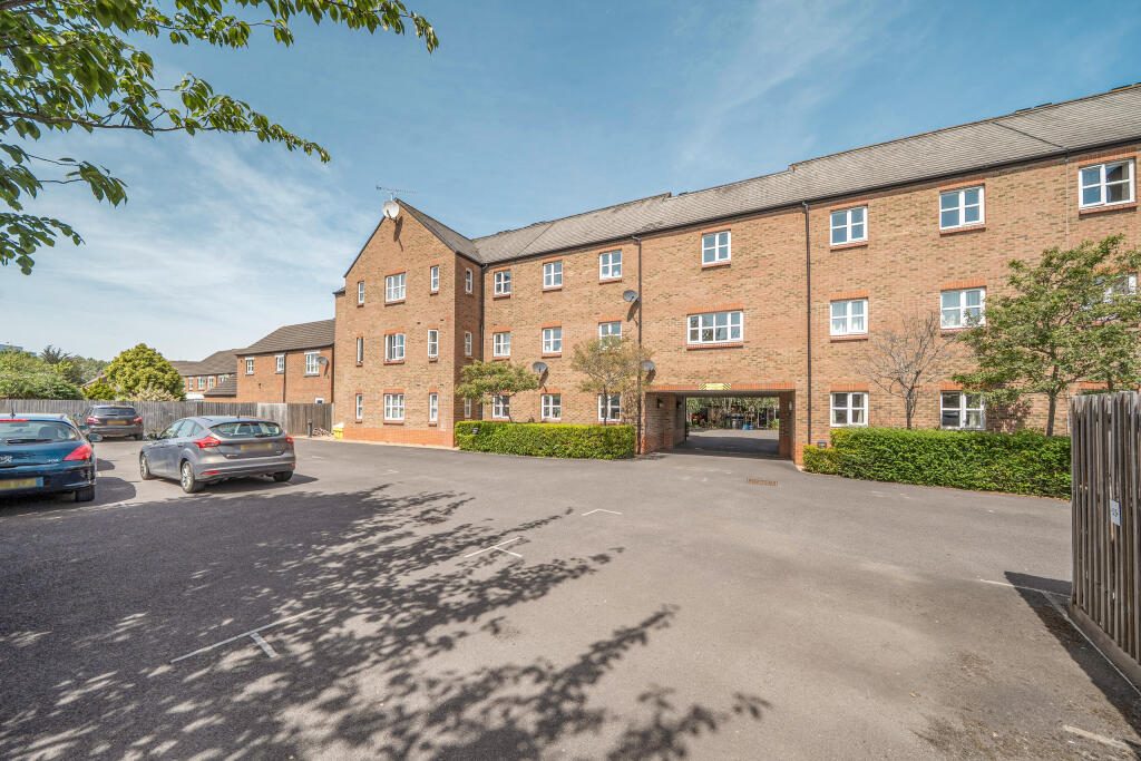 Property main image