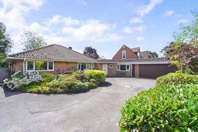 Property on Ewhurst Road, GU6 7AG