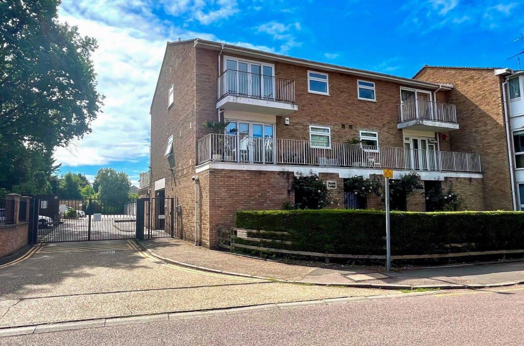 Property main image