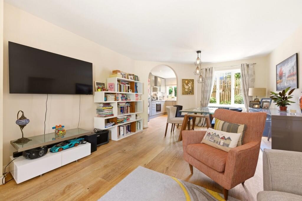 Property main image