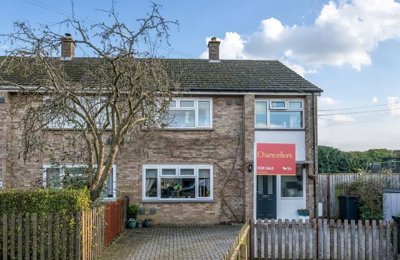 Property on Marlborough Close, OX18 3RW