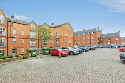 Property on Ashby Court, OX16 5XT