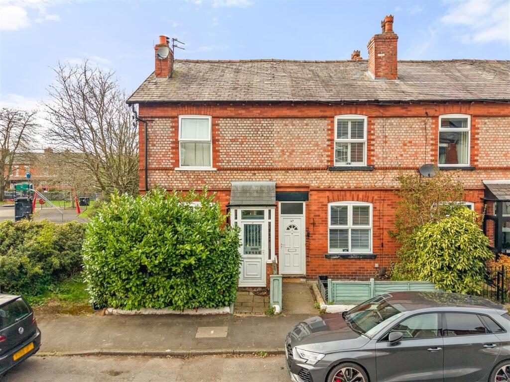 Terraced House